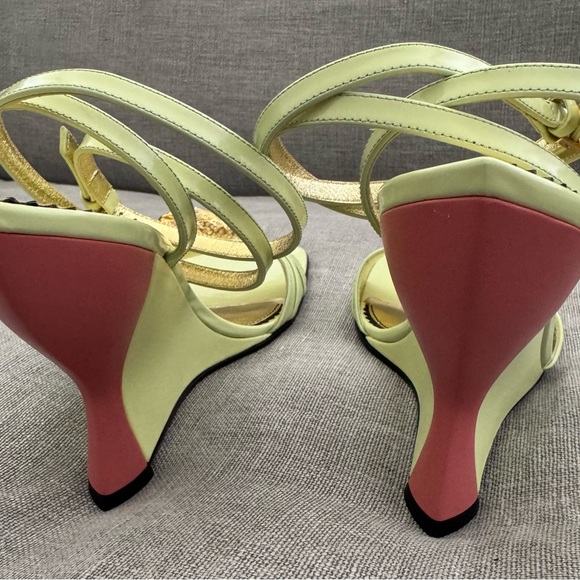 GUCCI Authentic Crystal Tiger Wedge Sandals EUR 39.5 US 9.5 Patent Leather - Picture 5 of 7